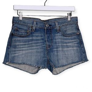 Levi’s Women’s Denim‎ Jean Cut Off Button Fly Shorts Medium Wash Blue 26
